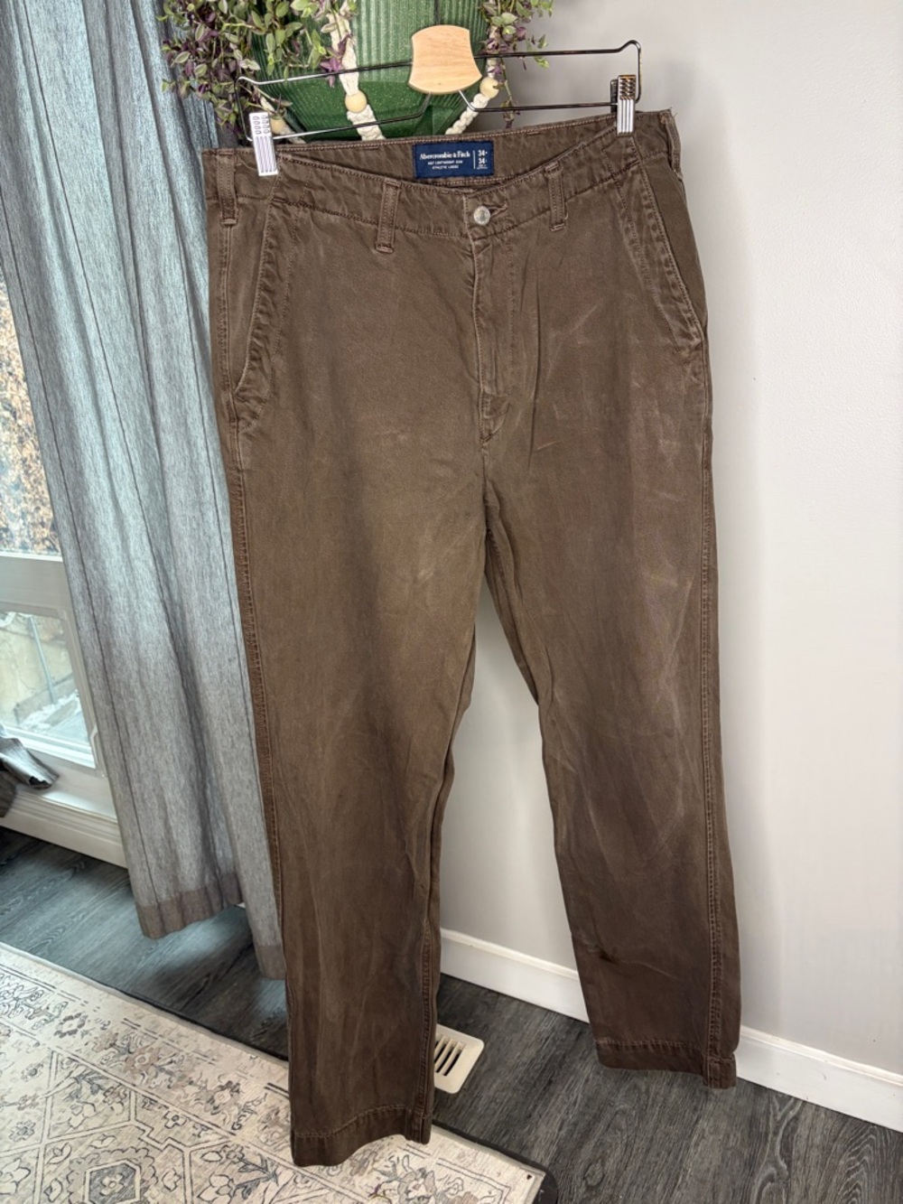 Abercrombie & Fitch Men's Coffee Brown Rigid Denim Loose Jean Size 34 X 34